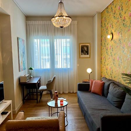 Mrs Holiday Apartment Афины Экстерьер фото