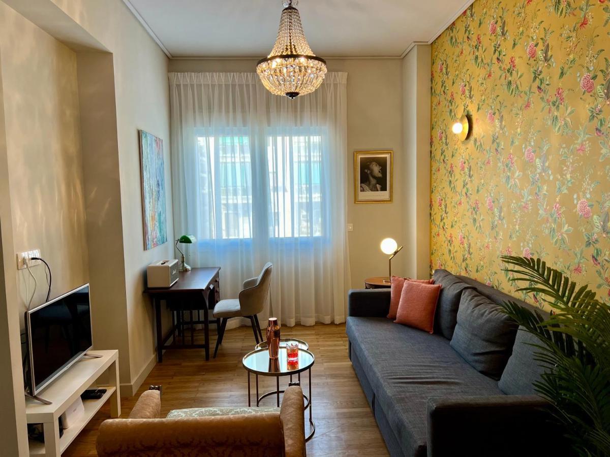 Mrs Holiday Apartment Афины Экстерьер фото