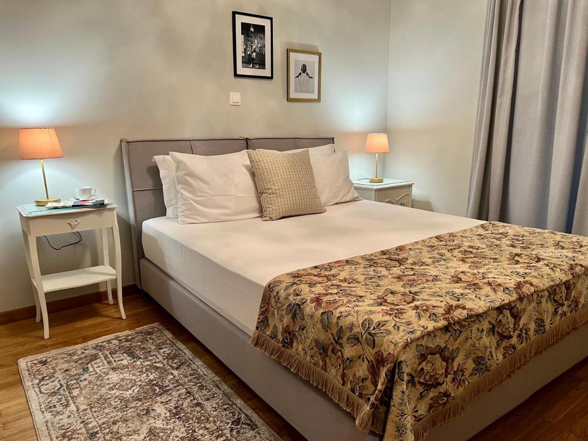 Mrs Holiday Apartment Афины Экстерьер фото