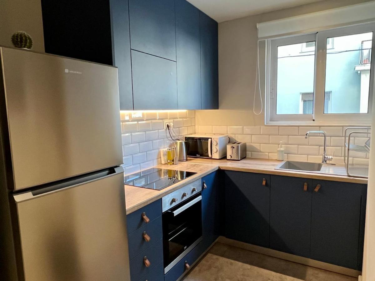 Mrs Holiday Apartment Афины Экстерьер фото